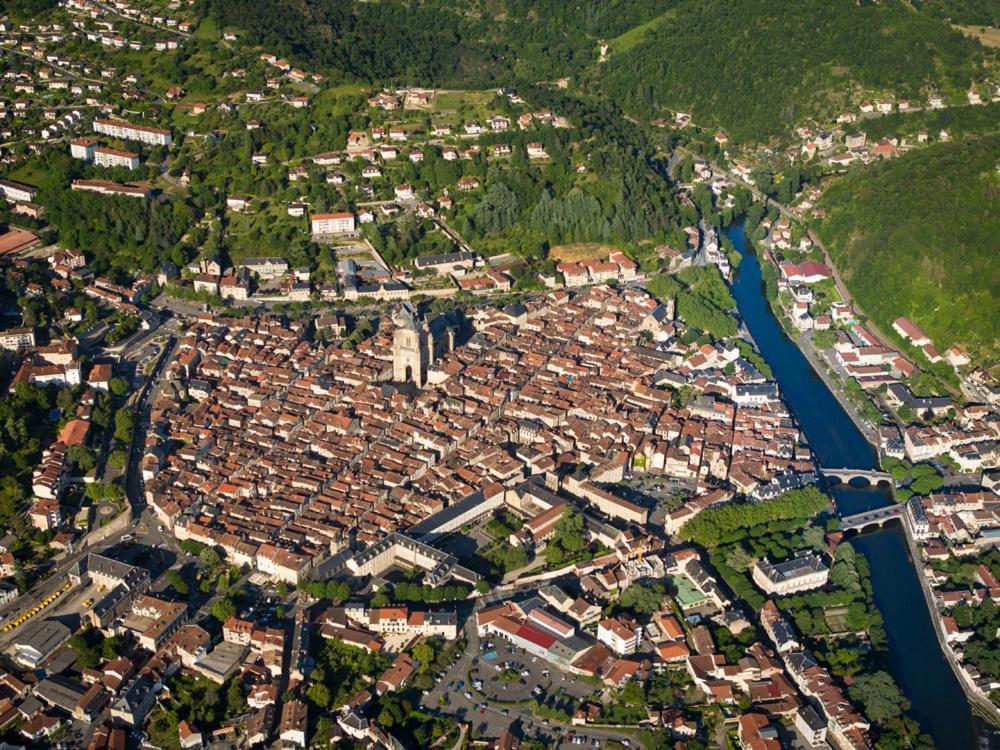 Au Temps D'Antan Villefranche-de-Rouergue Exterior photo